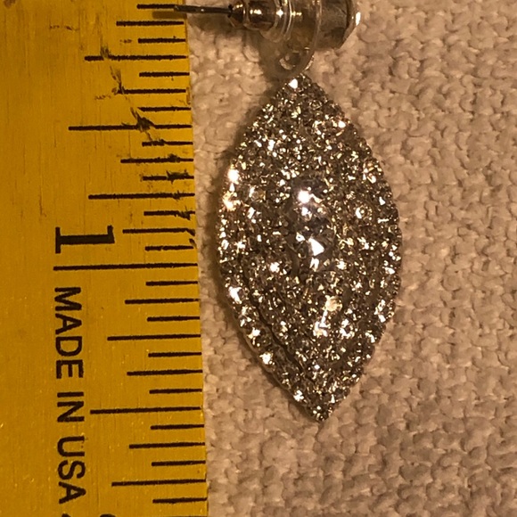 Gorgeous Rhinestone Stud Drop Earrings - Picture 6 of 9